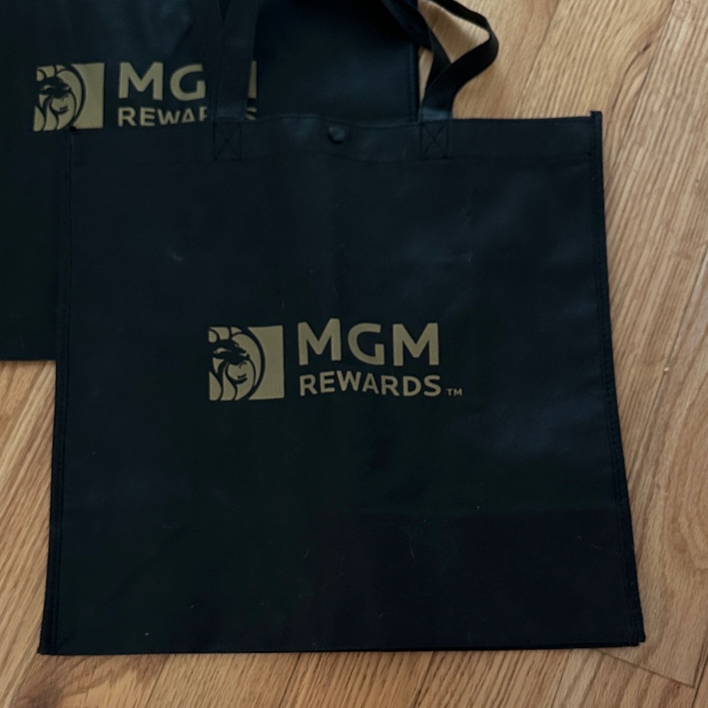 MGM Rewards Black Tote Bag, Set of 3